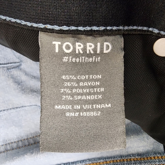 Torrid Bombshell Flare Jeans Light Wash Whisker Stretch 16T - Picture 14 of 16